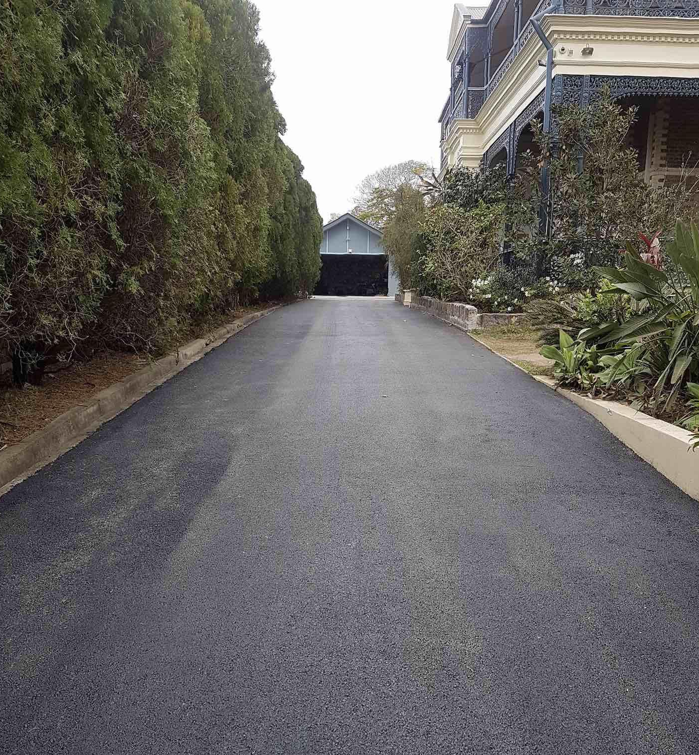 Nyrambla driveway
